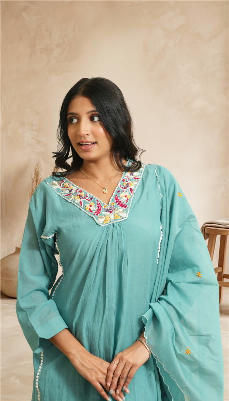 Women Turquoise blue Embroidered Kurta with Pant & Dupatta Set