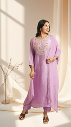Graceful lilac elegance for effortless festive and everyday wear
