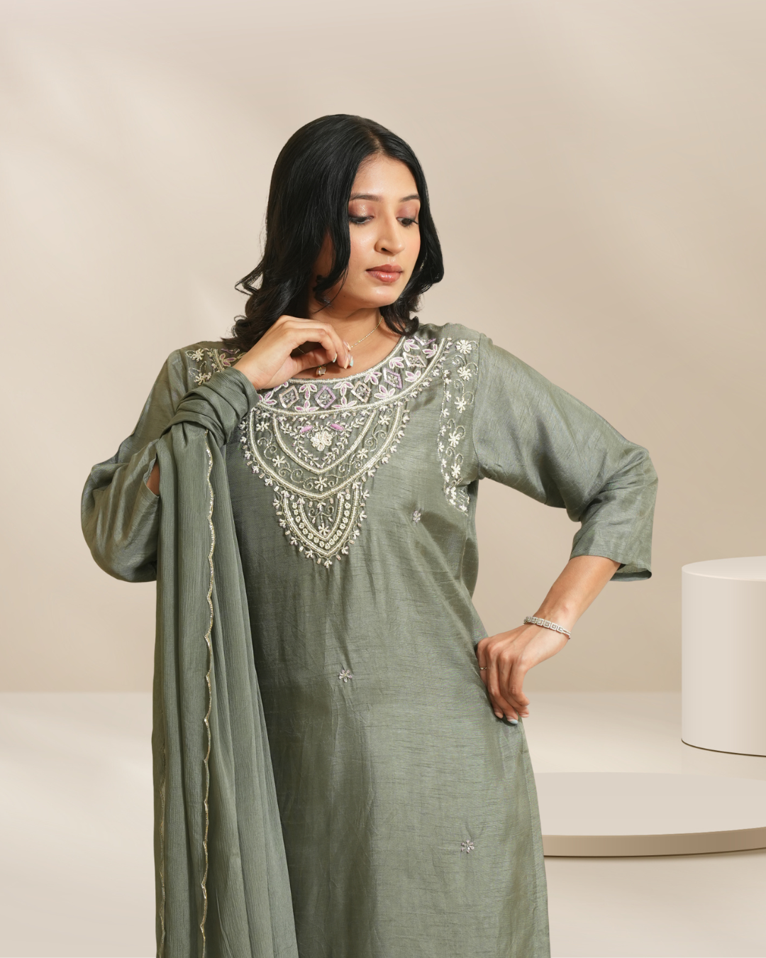 Women Olive Green Embroidered Straight Kurta Set with Dupatta