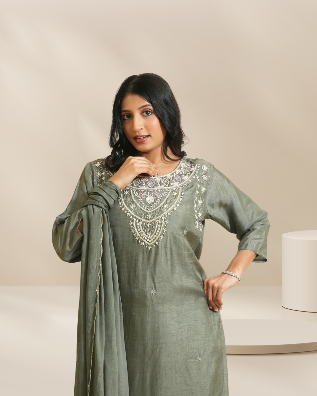 Women Olive Green Embroidered Straight Kurta Set with Dupatta