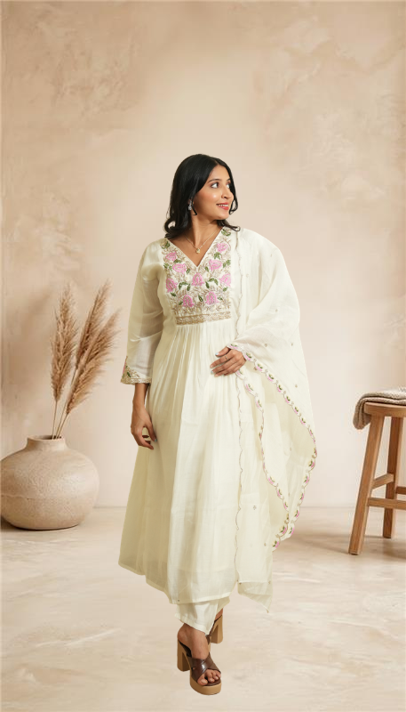 Graceful Ivory Embroiderd Kurta Suit