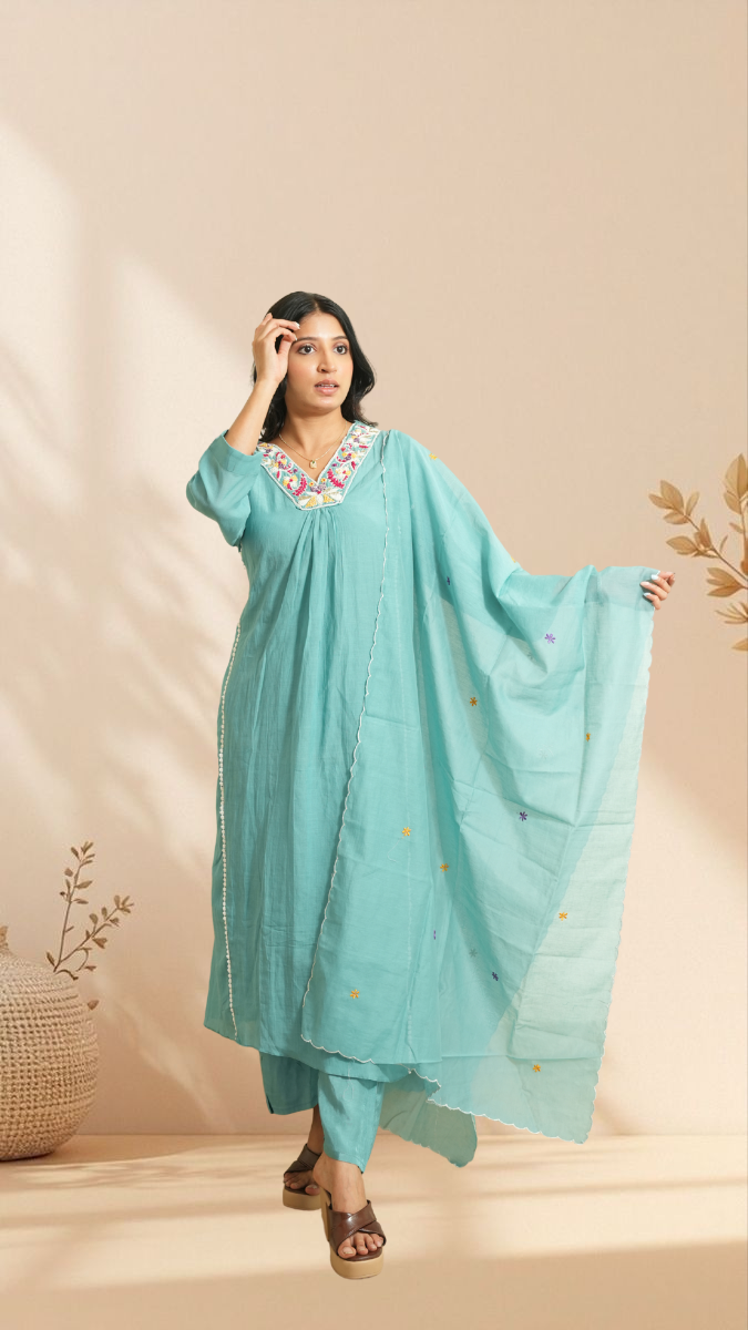 Women Turquoise blue Embroidered Kurta with Pant & Dupatta Set
