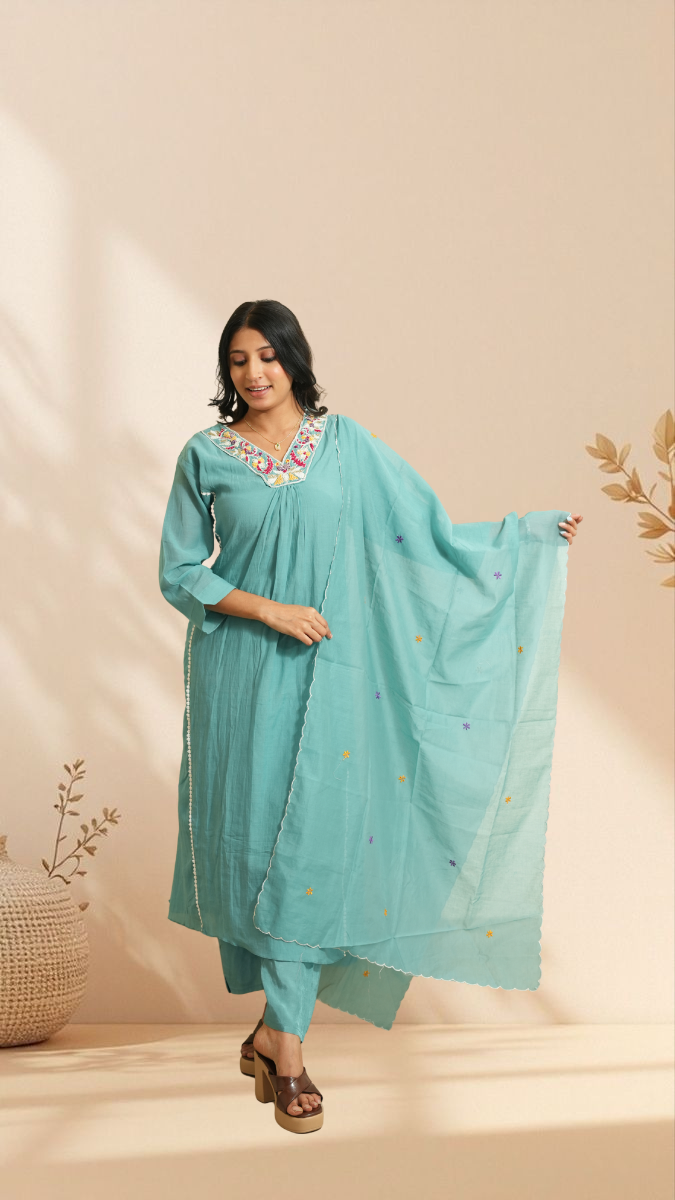Women Turquoise blue Embroidered Kurta with Pant & Dupatta Set