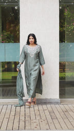Women Olive Green Embroidered Straight Kurta Set with Dupatta