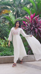 Graceful Ivory Embroiderd Kurta Suit